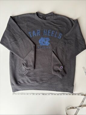 Champion Charcoal Gray 'Tar Heels' Crewneck Sweatshirt with Blue Logo